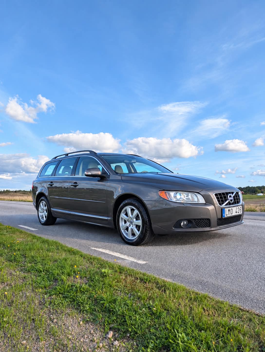 Volvo V70 2.5FT Manuell 2010, bild 2/10