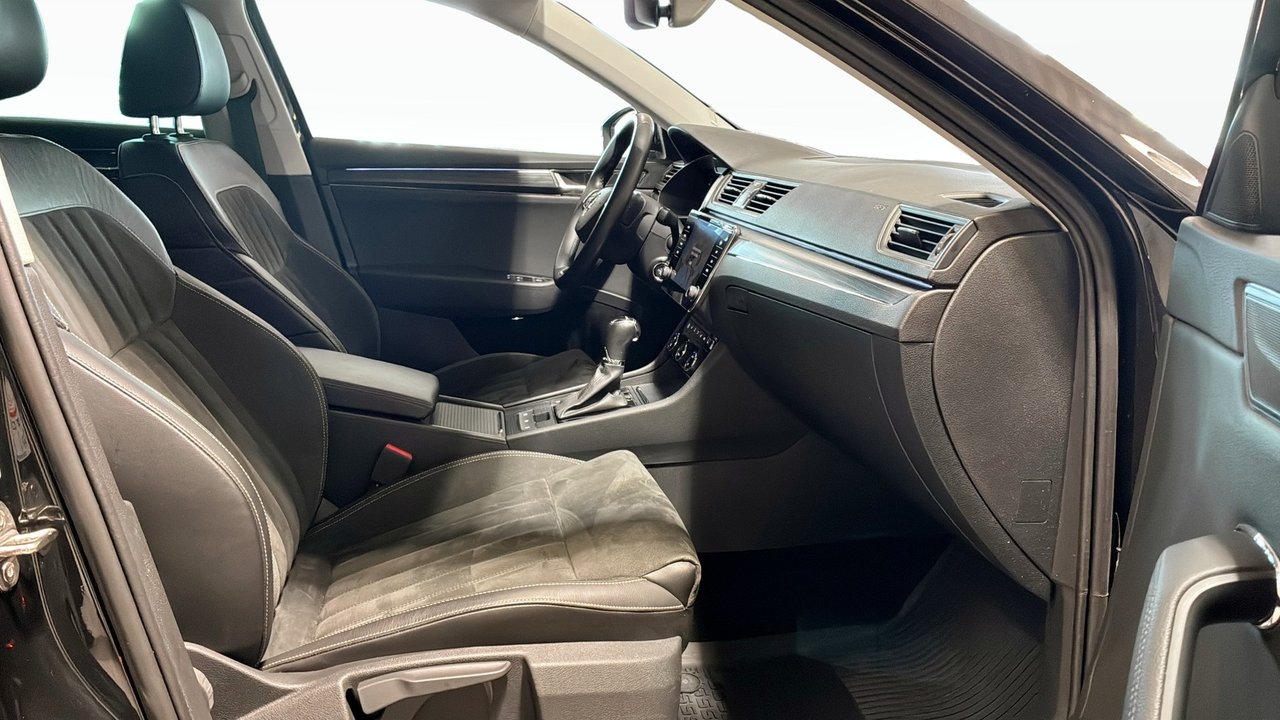 Skoda Superb 2023, bild 3/12