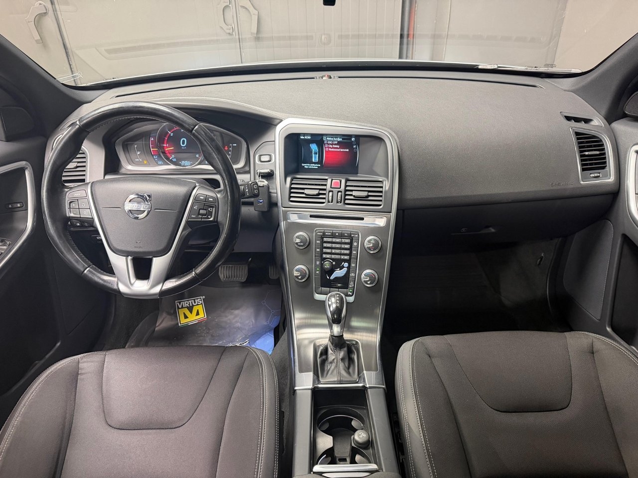 Volvo XC60 2015, bild 2/10