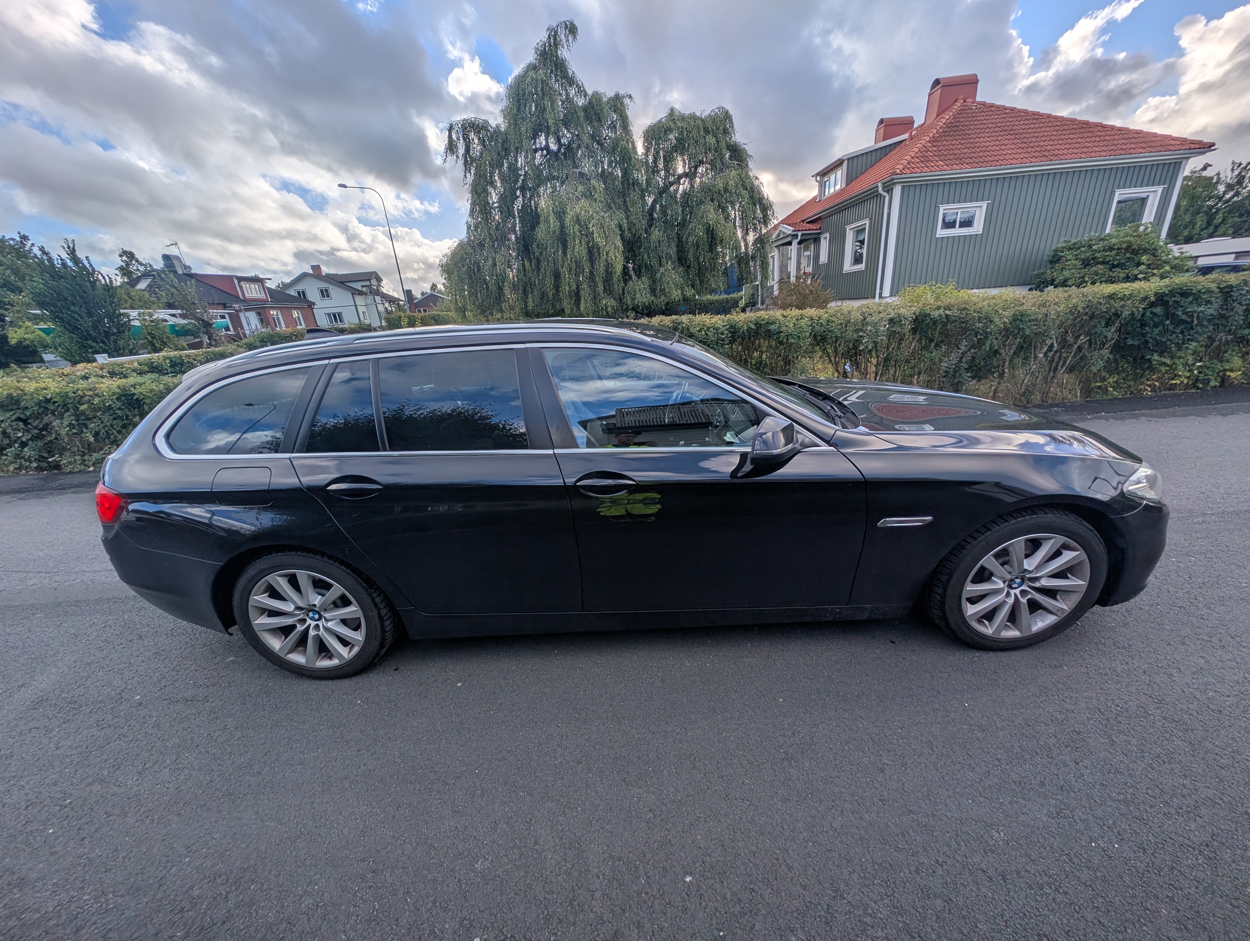 BMW 520 d xDrive Touring Steptronic 2015, kuva 7/8