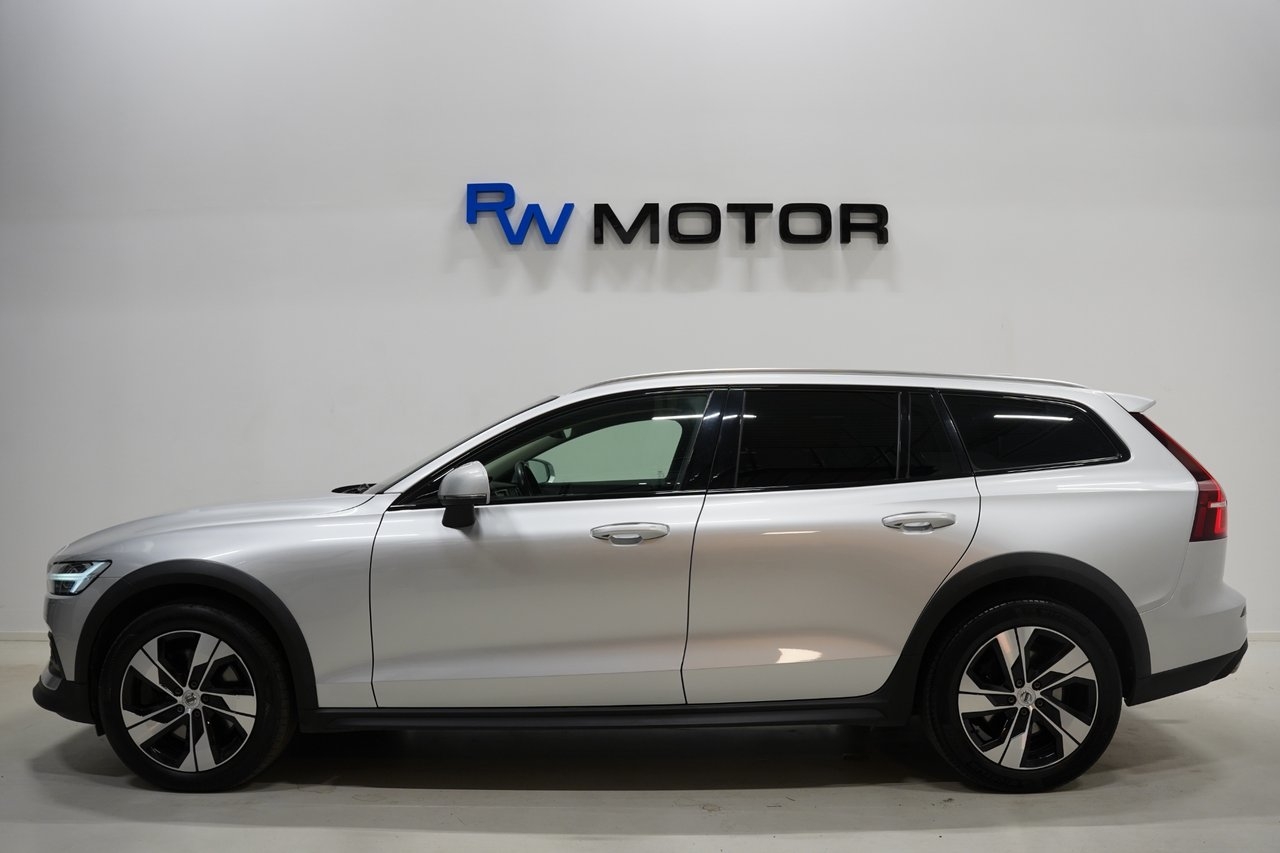 Volvo V60 Cross Country 2020, bild 3/10