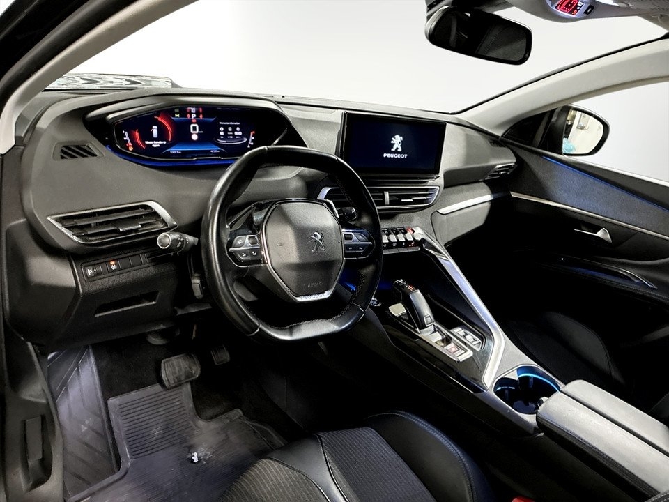 Peugeot 5008 Allure 1.2 PT 130hk Aut 2021, photo 4/10