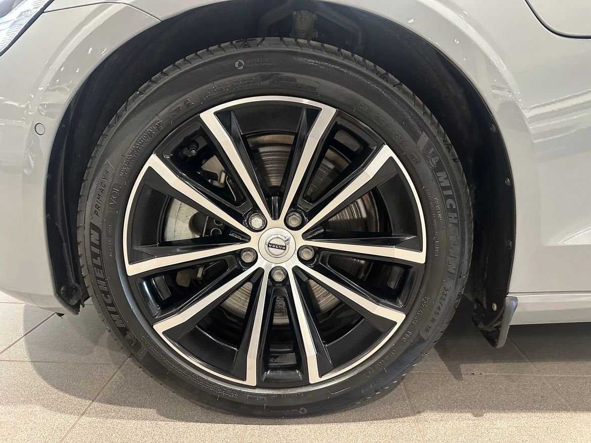 Volvo V60 T6 Plus Dark Nordic Edition 2025, photo 3/10