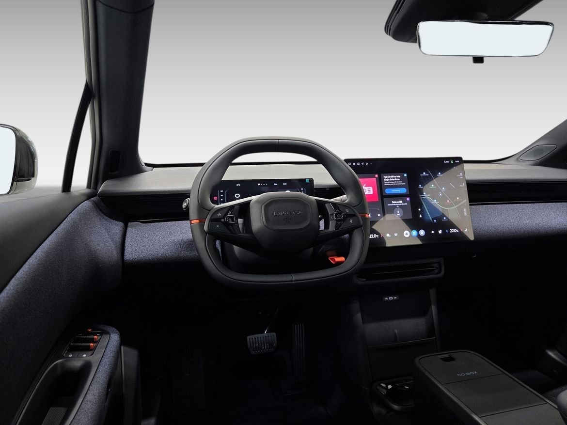 Lynk & Co 02 Core BEV 2026, bild 5/10