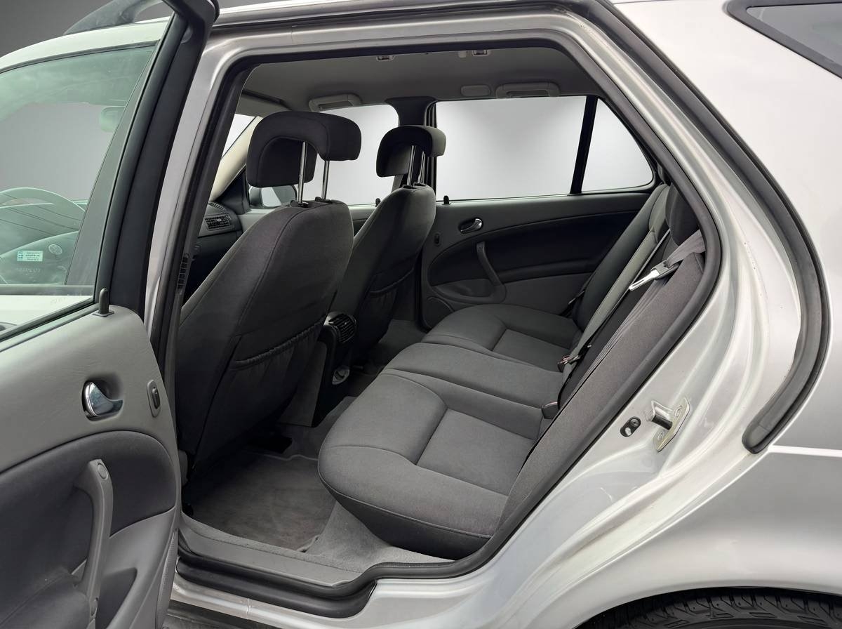 Saab 9-5 SportCombi 2.0T 2005, kuva 8/8