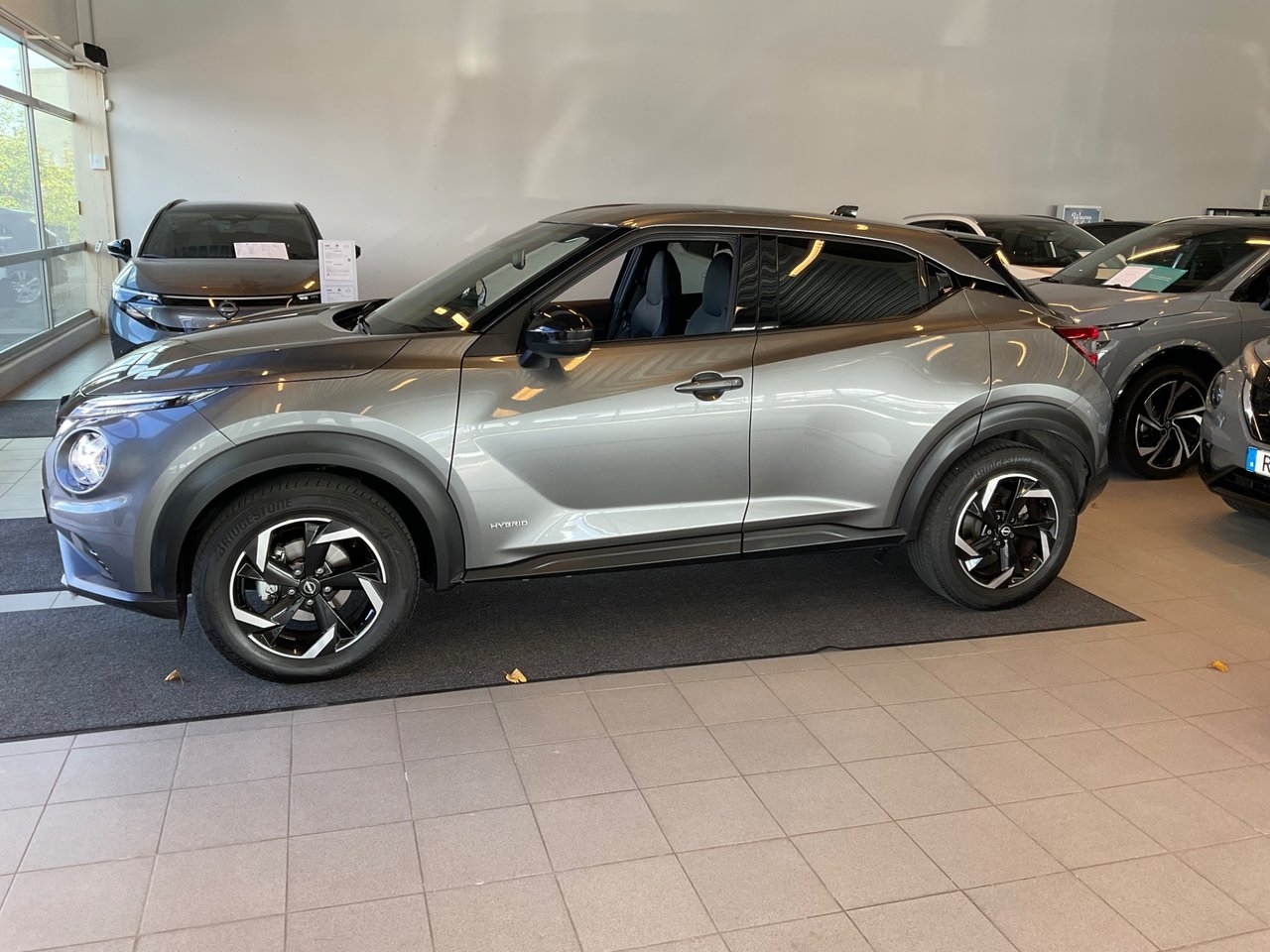 Nissan Juke 2023, bild 2/10