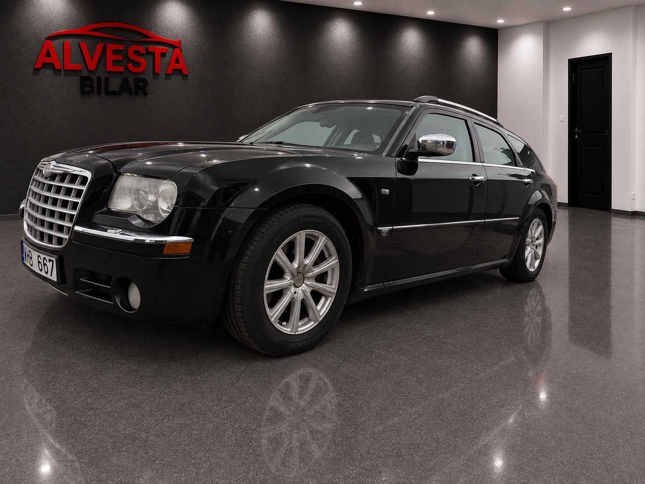 Chrysler 300C Touring 5.7 V8 2005, bild 2/10