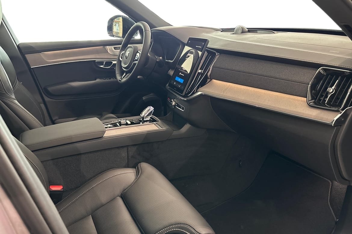 Volvo XC90 T8 Ultra Dark 2026, bild 7/10