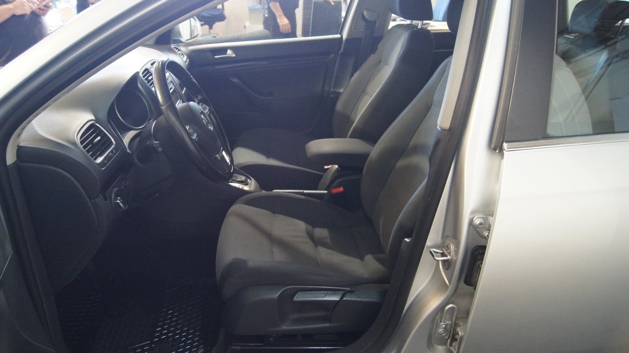 Volkswagen Golf 2010, bild 5/10