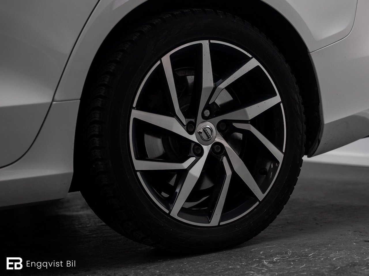 Volvo V60 T5 AWD Geartronic R-DESIGN 2020, bild 5/38