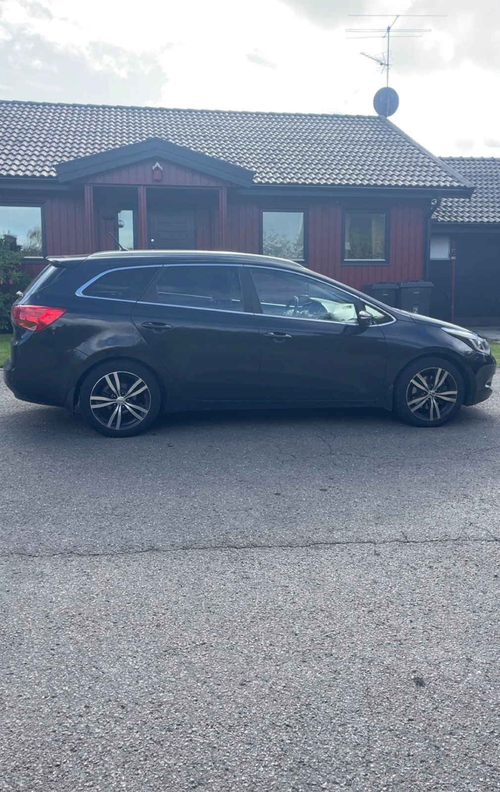 Kia Ceed _sw 1.6 GDI Manuell 2014, bild 3/9