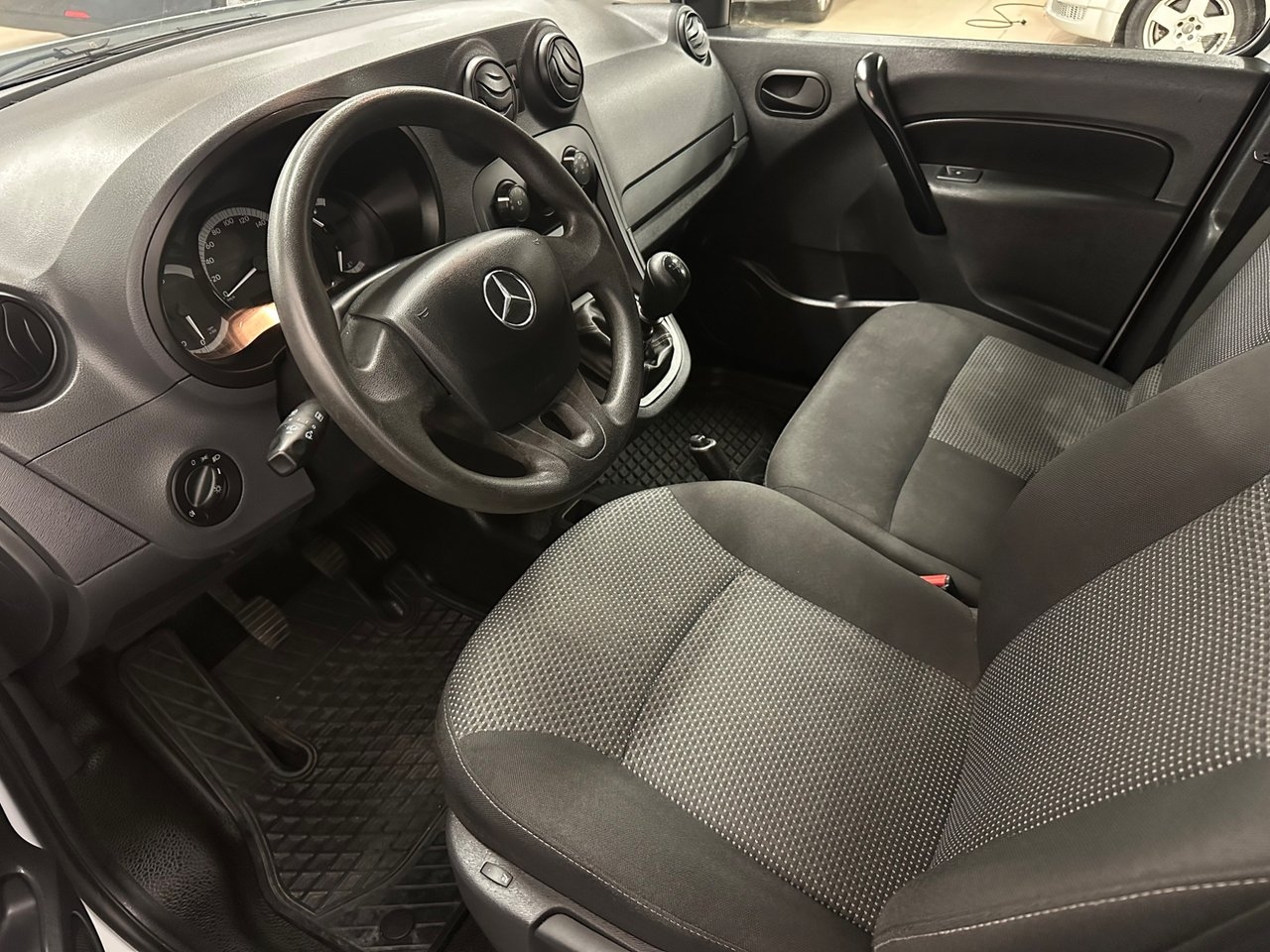 Mercedes-Benz Citan 109 CDI Euro 6 2021, kuva 6/10