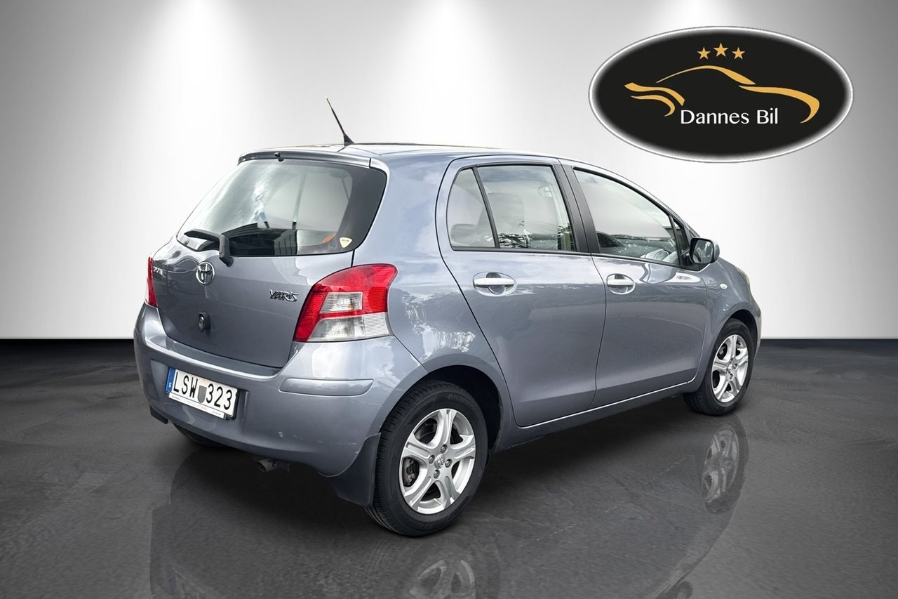 Toyota Yaris 2011, bild 6/10