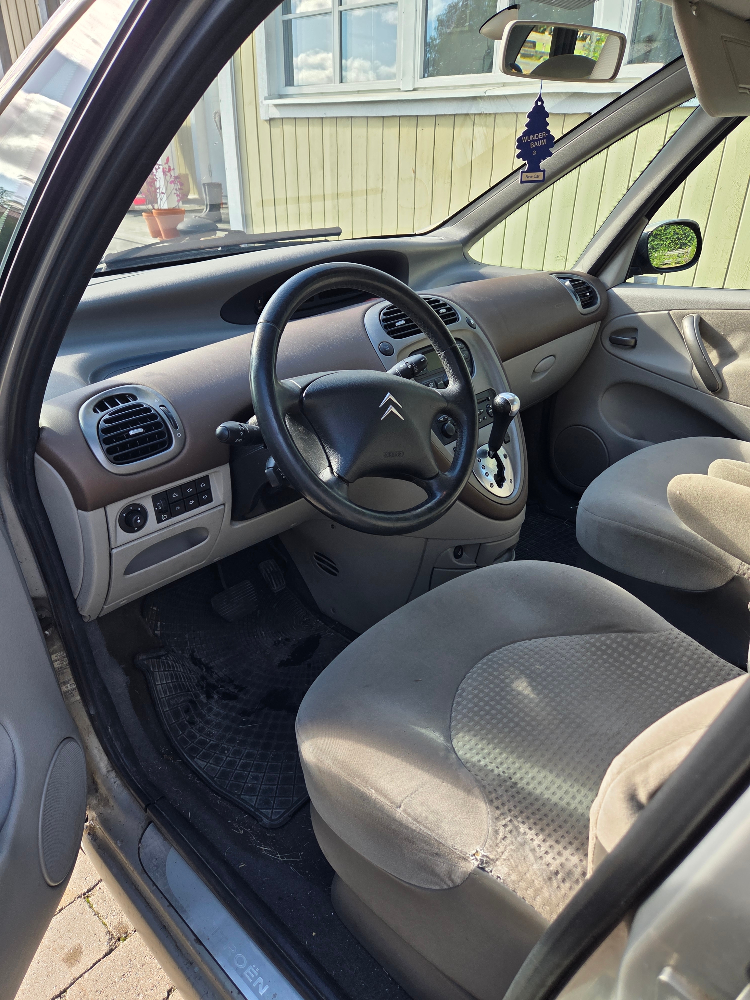 Citroen Xsara Picasso 2.0 Automatisk 2004, bild 2/6