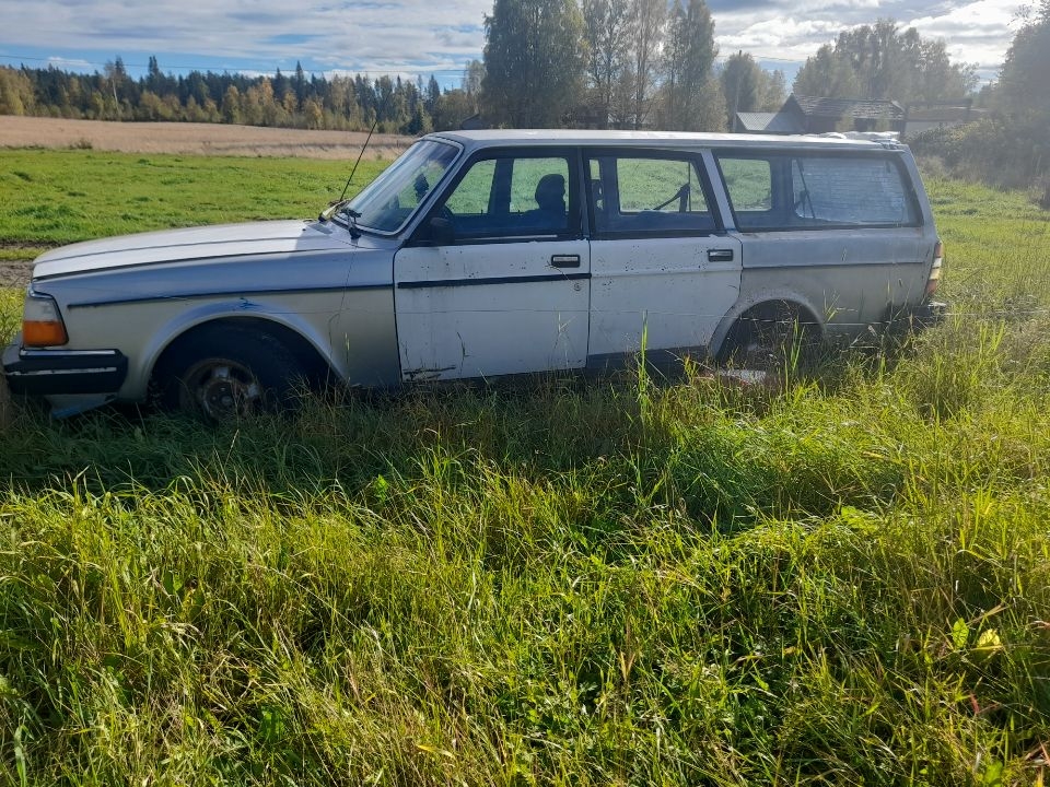Volvo 245