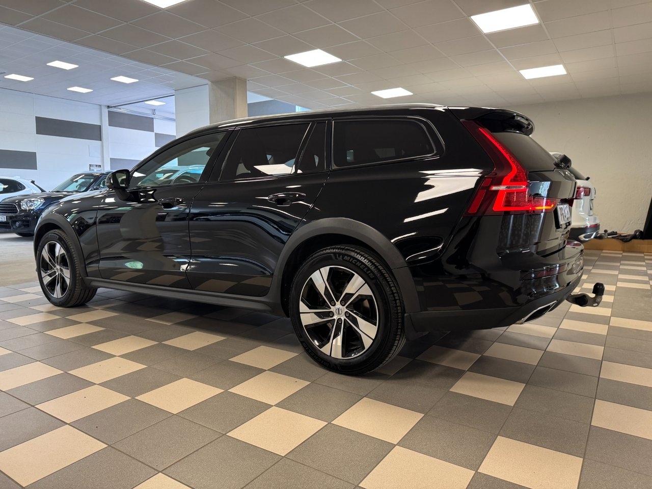 Volvo V60 Cross Country B4 AWD 2022, bild 5/10