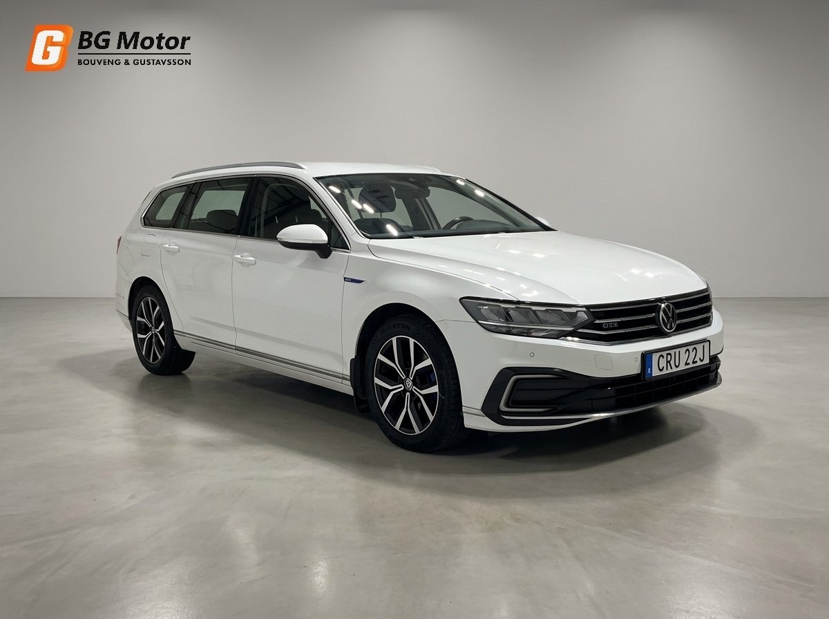 Volkswagen Passat 2021, bild 2/21