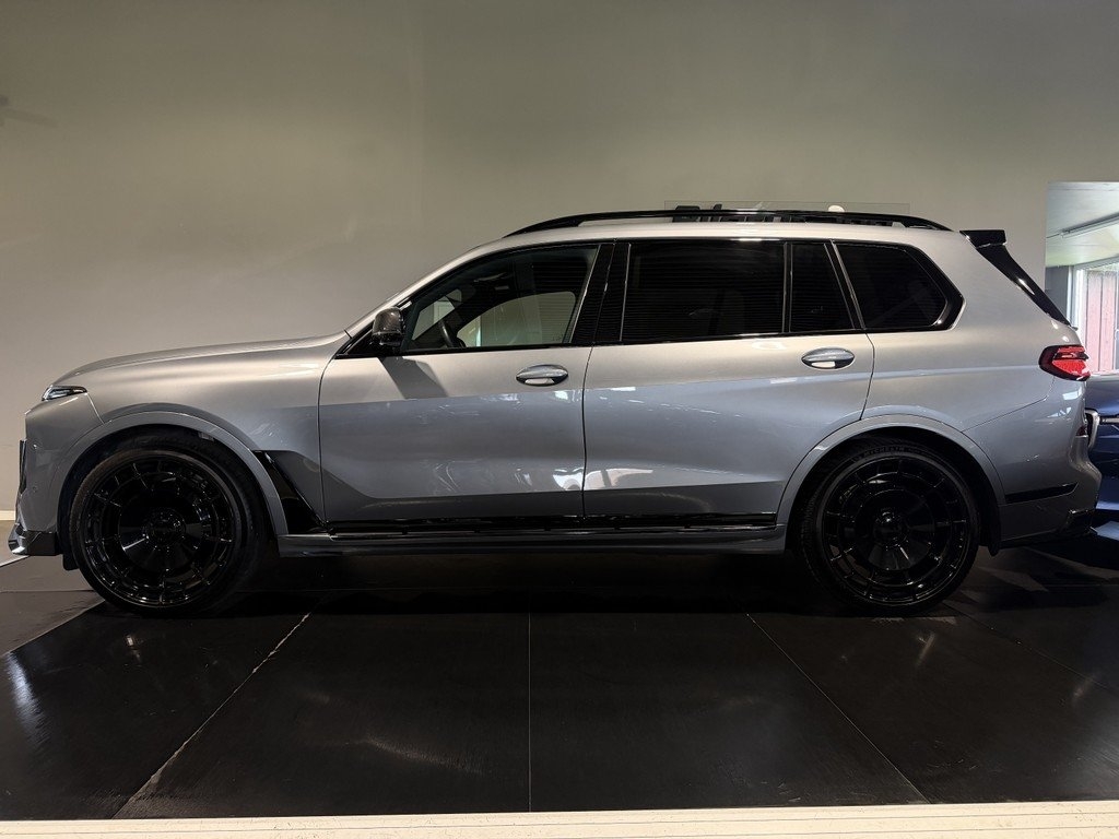 BMW X7 2024, bild 2/10