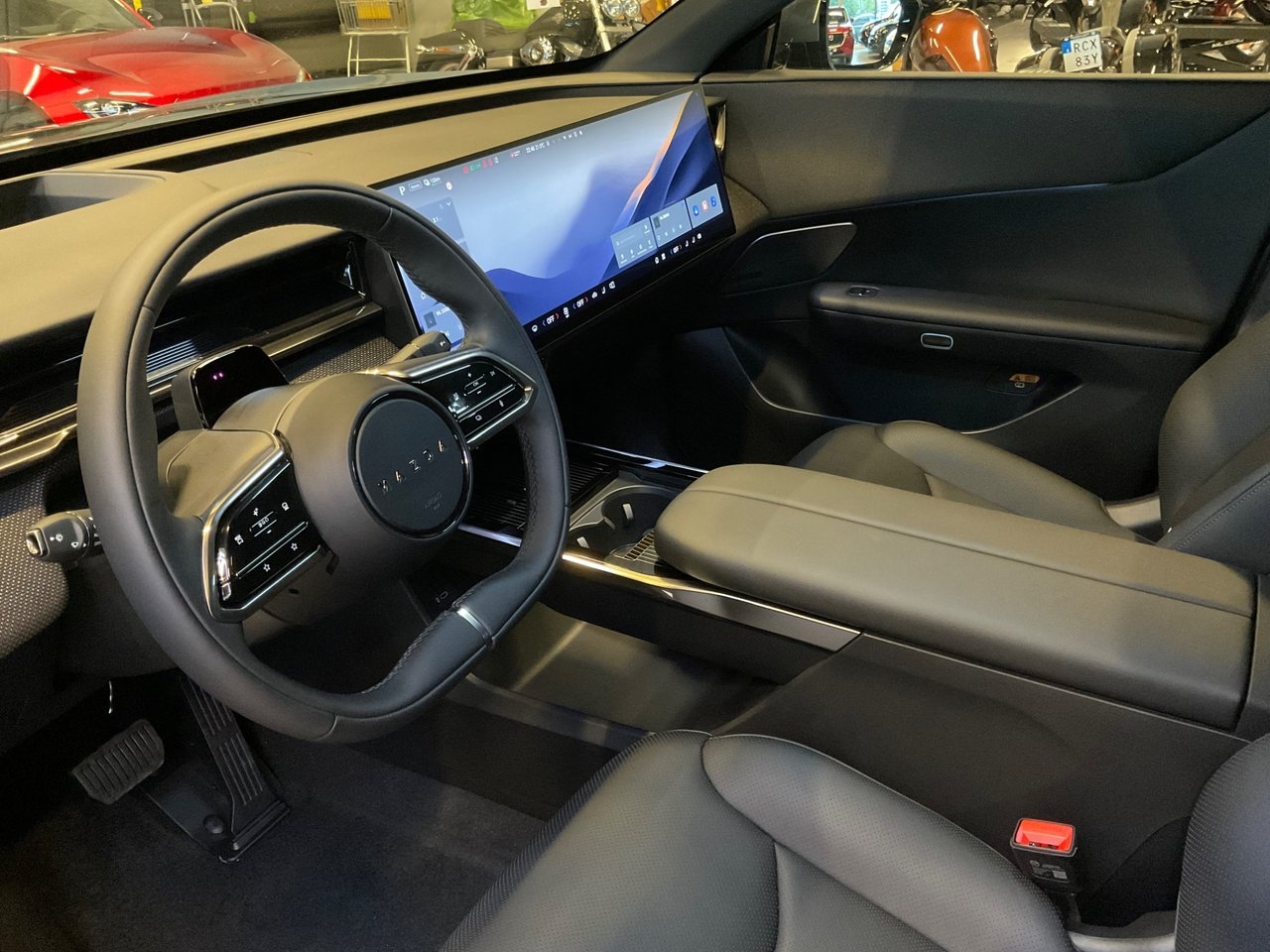 Mazda CX-6e 2026, bild 7/10