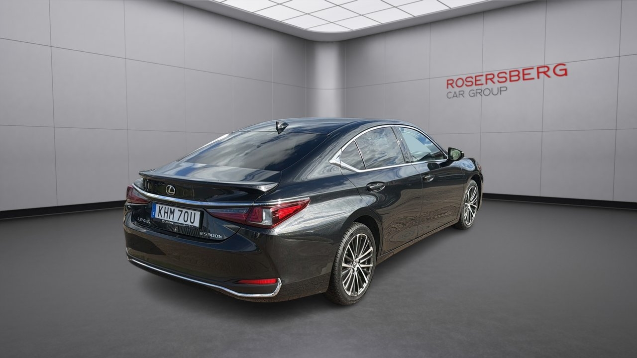 Lexus ES 2023, photo 5/10