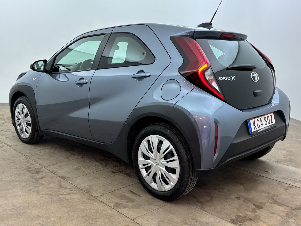 Toyota Aygo X 1.0 VVT-i CVT Backkamera 2025, kuva 4/10