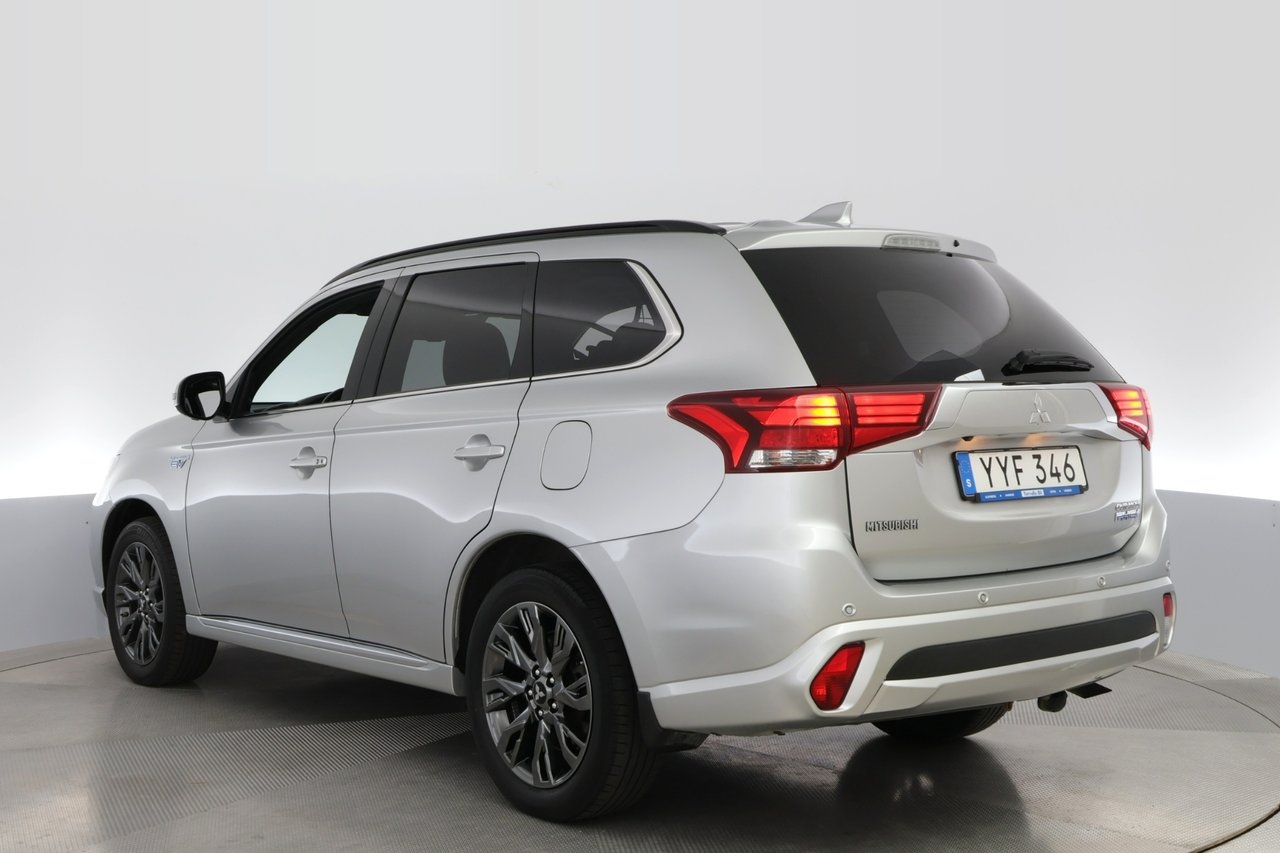 Mitsubishi Outlander 2018, bild 3/10