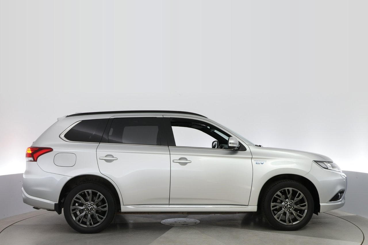 Mitsubishi Outlander 2018, bild 6/10