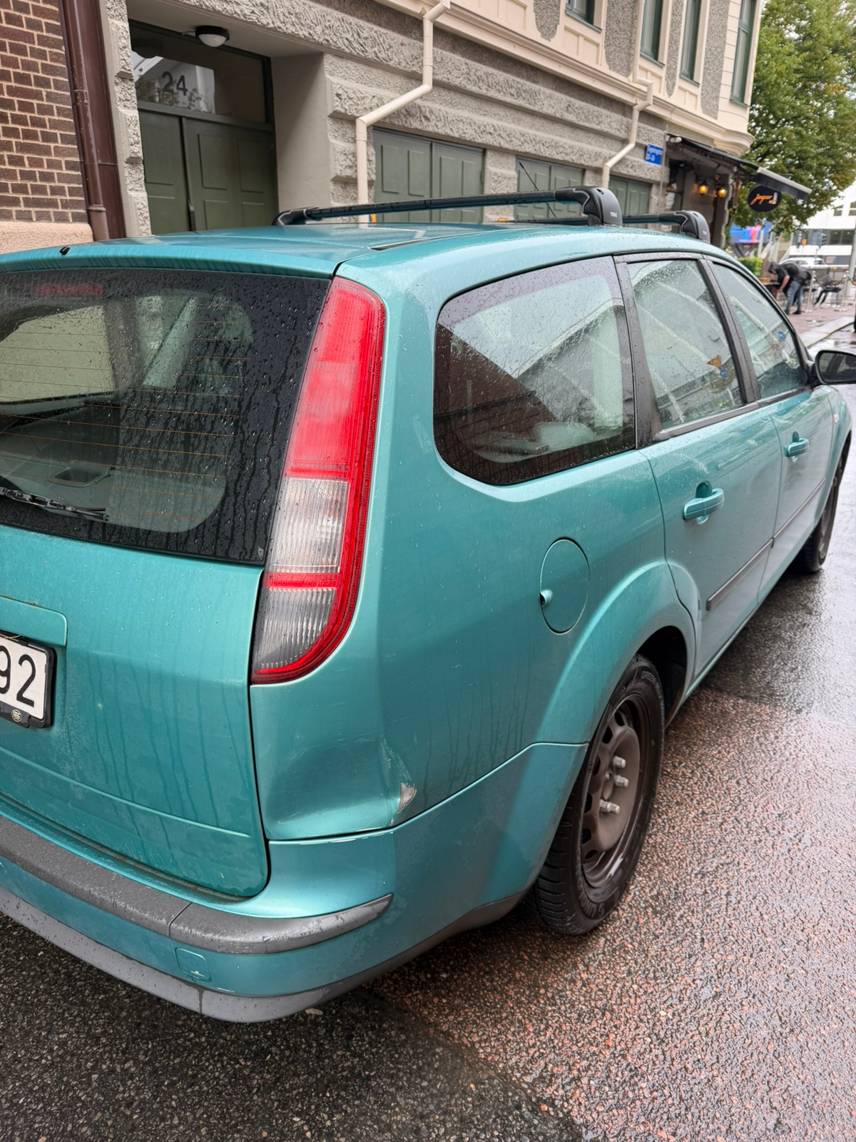 Ford Focus Kombi 1.8 Flexifuel Manuell 2007, bild 3/3
