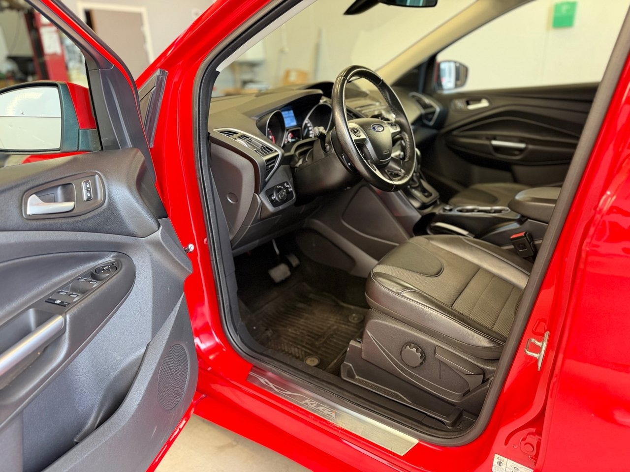 Ford Kuga 2015, bild 6/10
