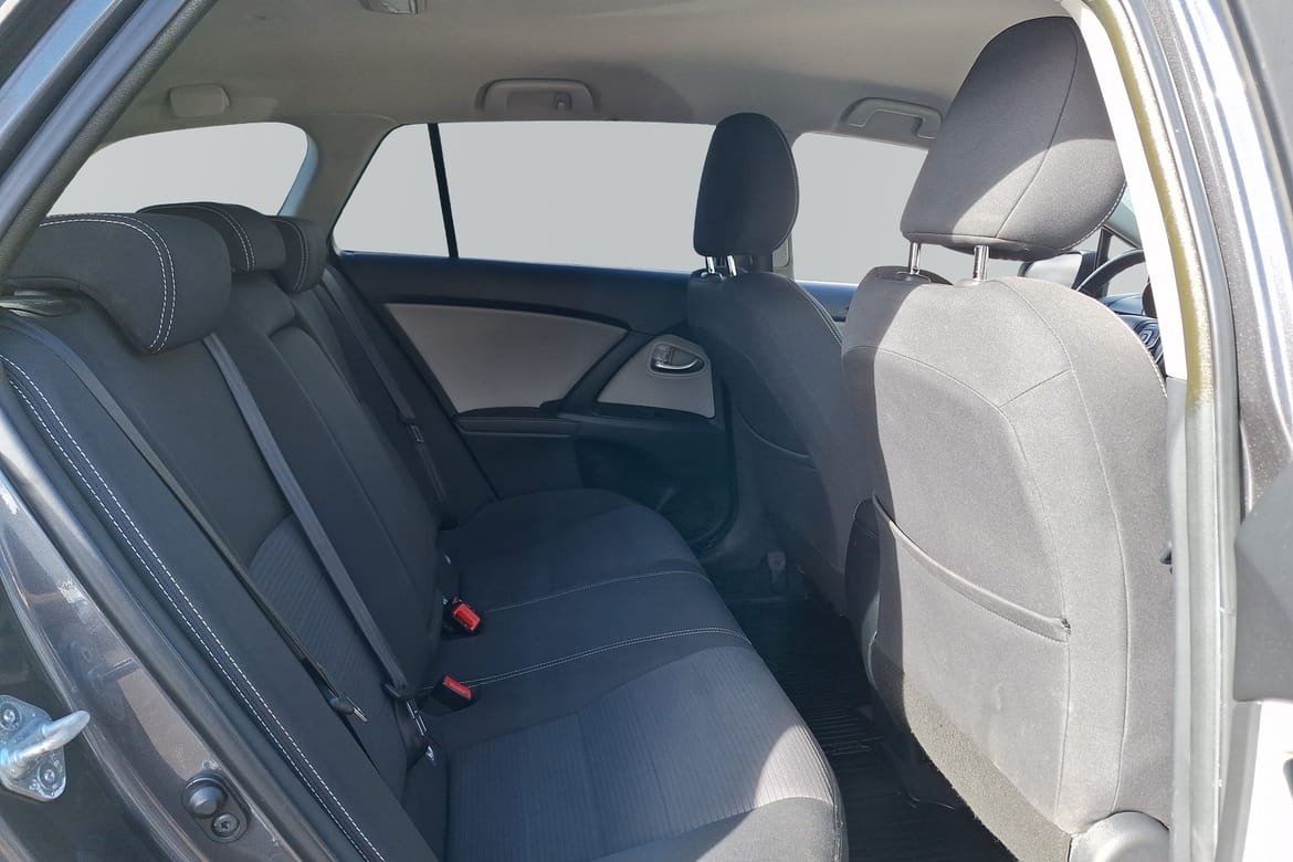 Toyota Avensis 2016, photo 7/10