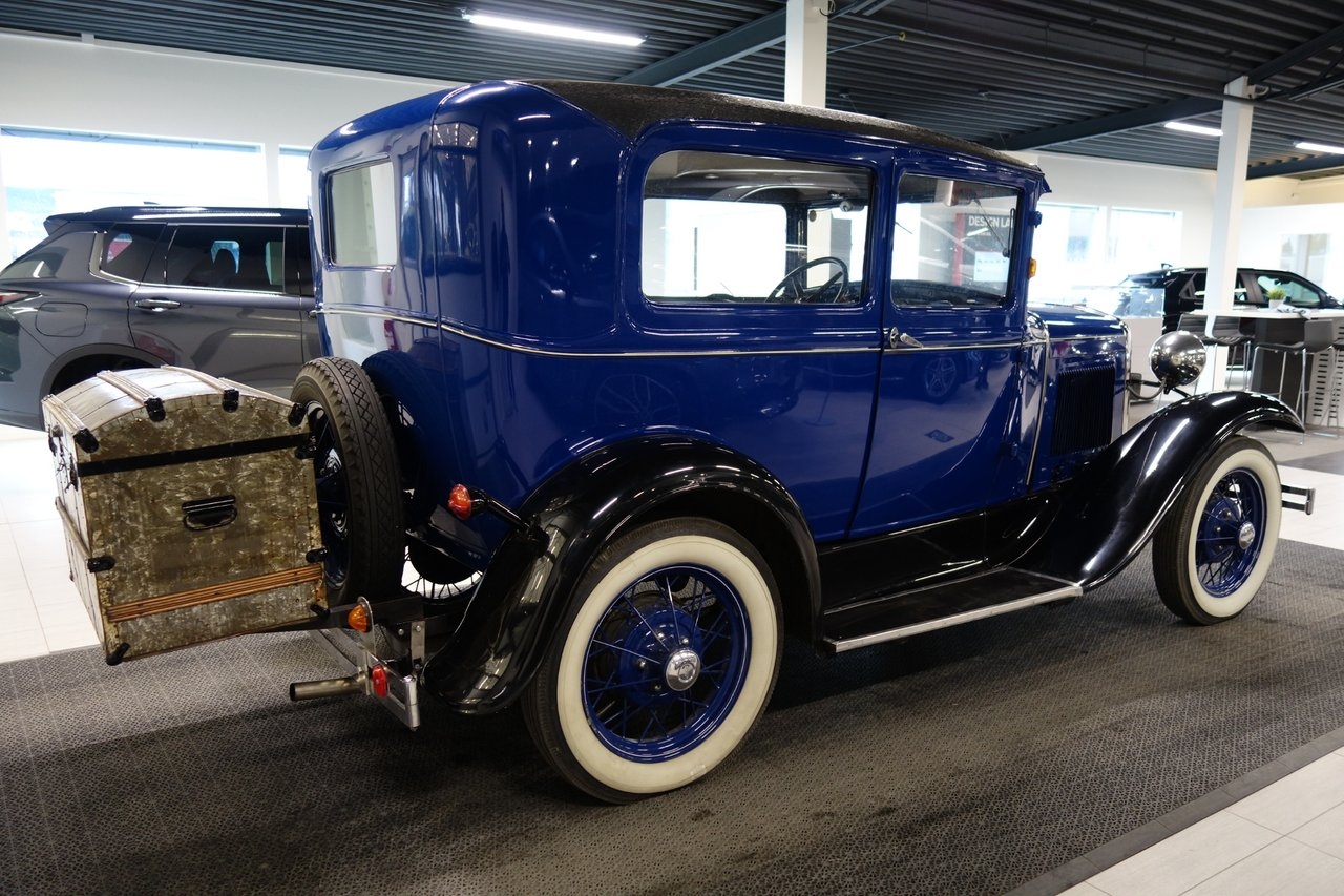 Ford Model A Fordor 3-fönsters Sedan 3.3 1930, bild 4/5