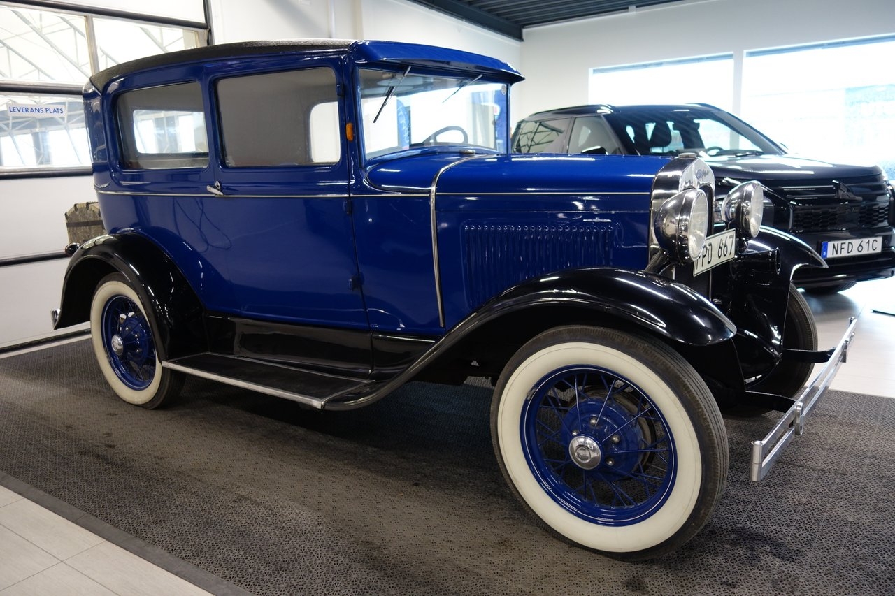 Ford Model A Fordor 3-fönsters Sedan 3.3 1930, bild 2/5
