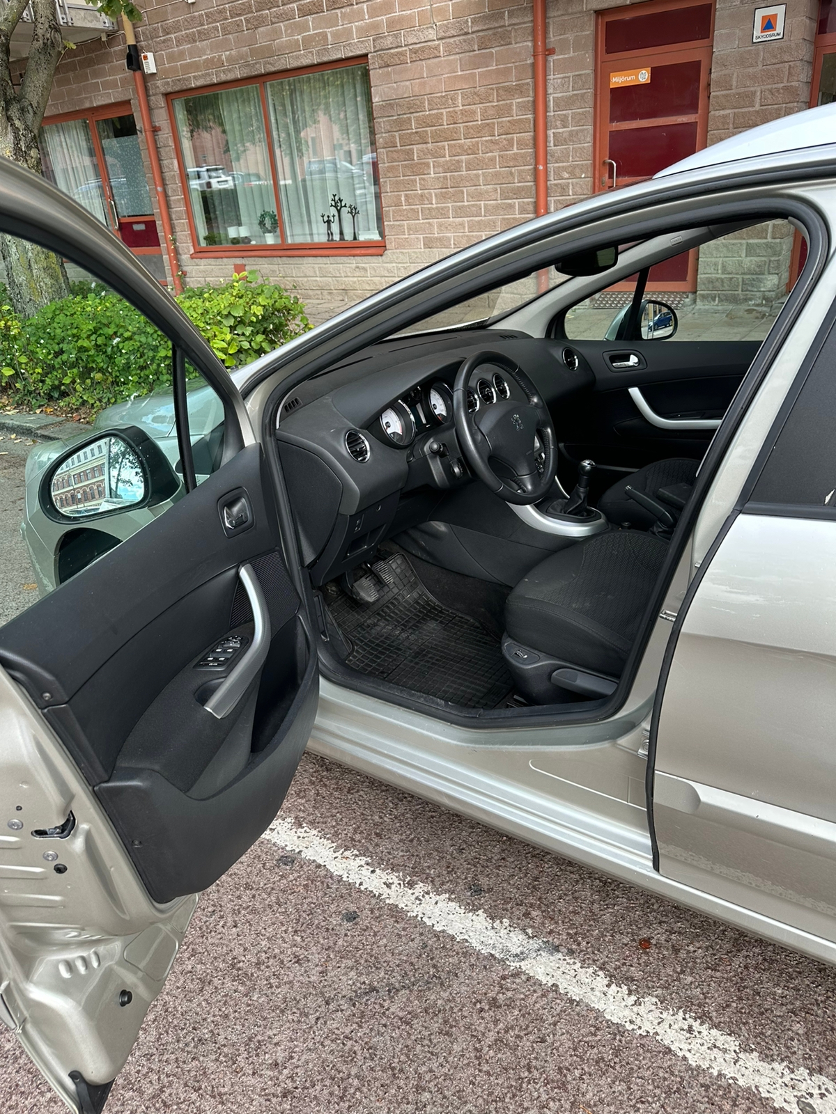 Peugeot 308 SW 2.0 Bioflex Manuell 2009, bild 5/10
