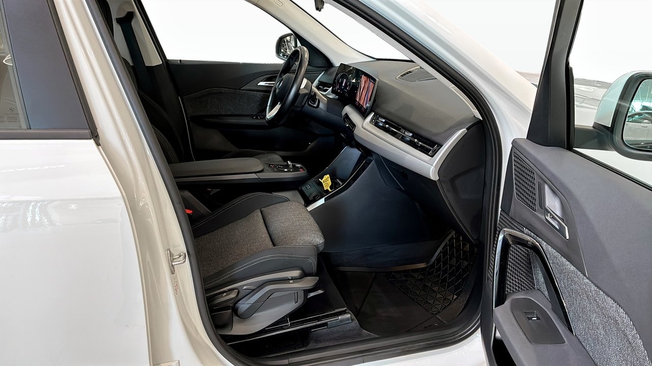 BMW X1 sDrive18i 2023, photo 3/22
