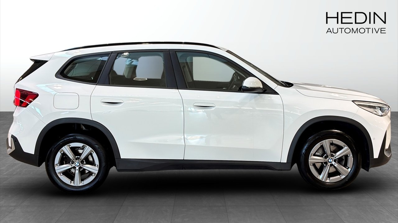BMW X1 sDrive18i 2023, photo 6/22