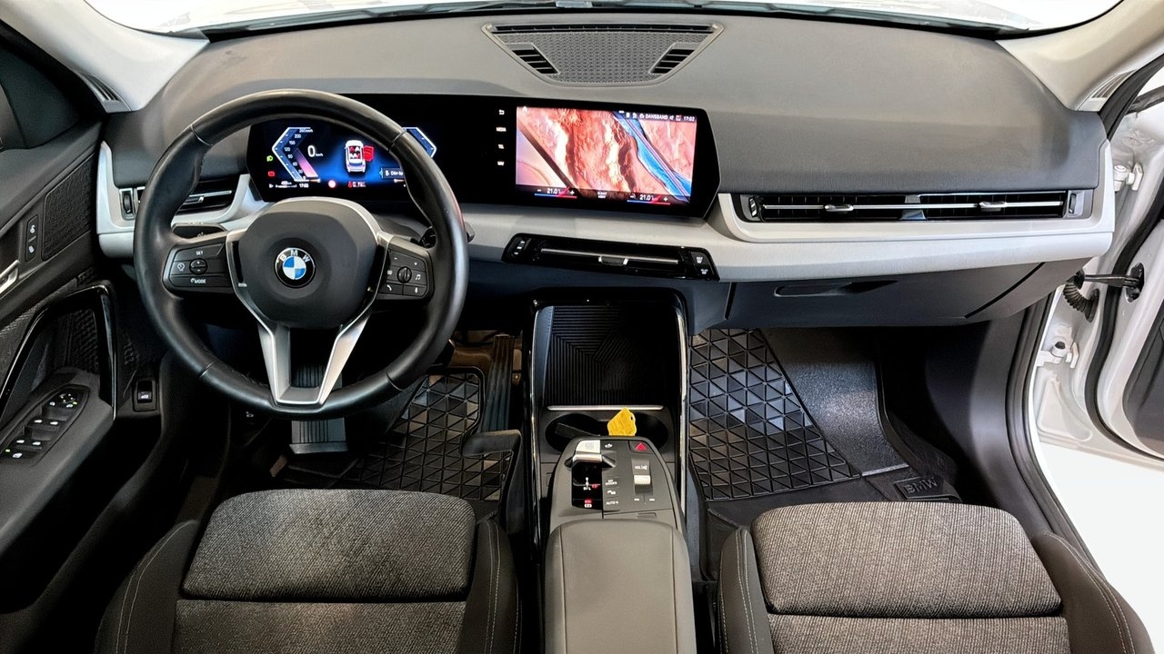 BMW X1 sDrive18i 2023, photo 4/22