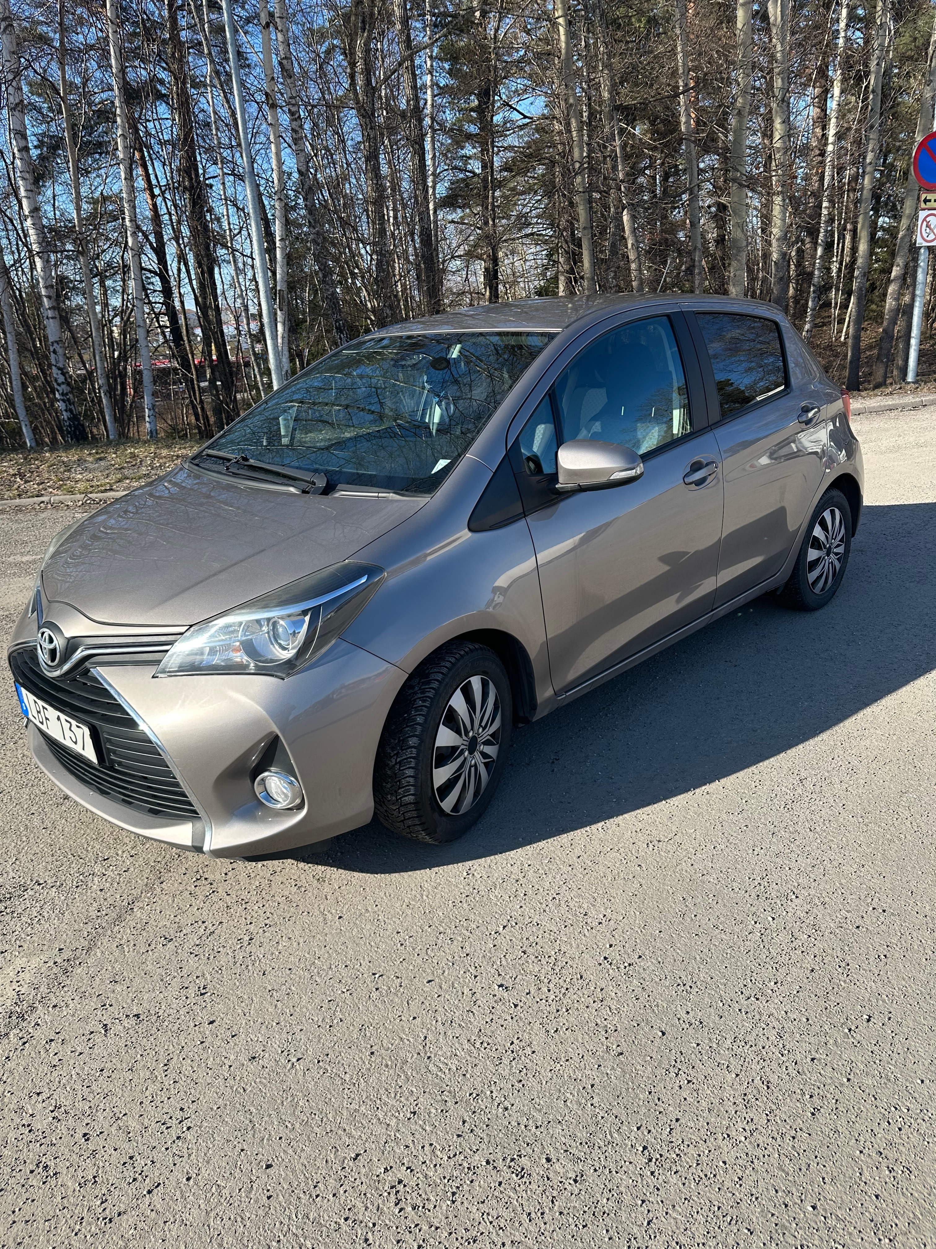 Toyota Yaris 2015, bild 4/10