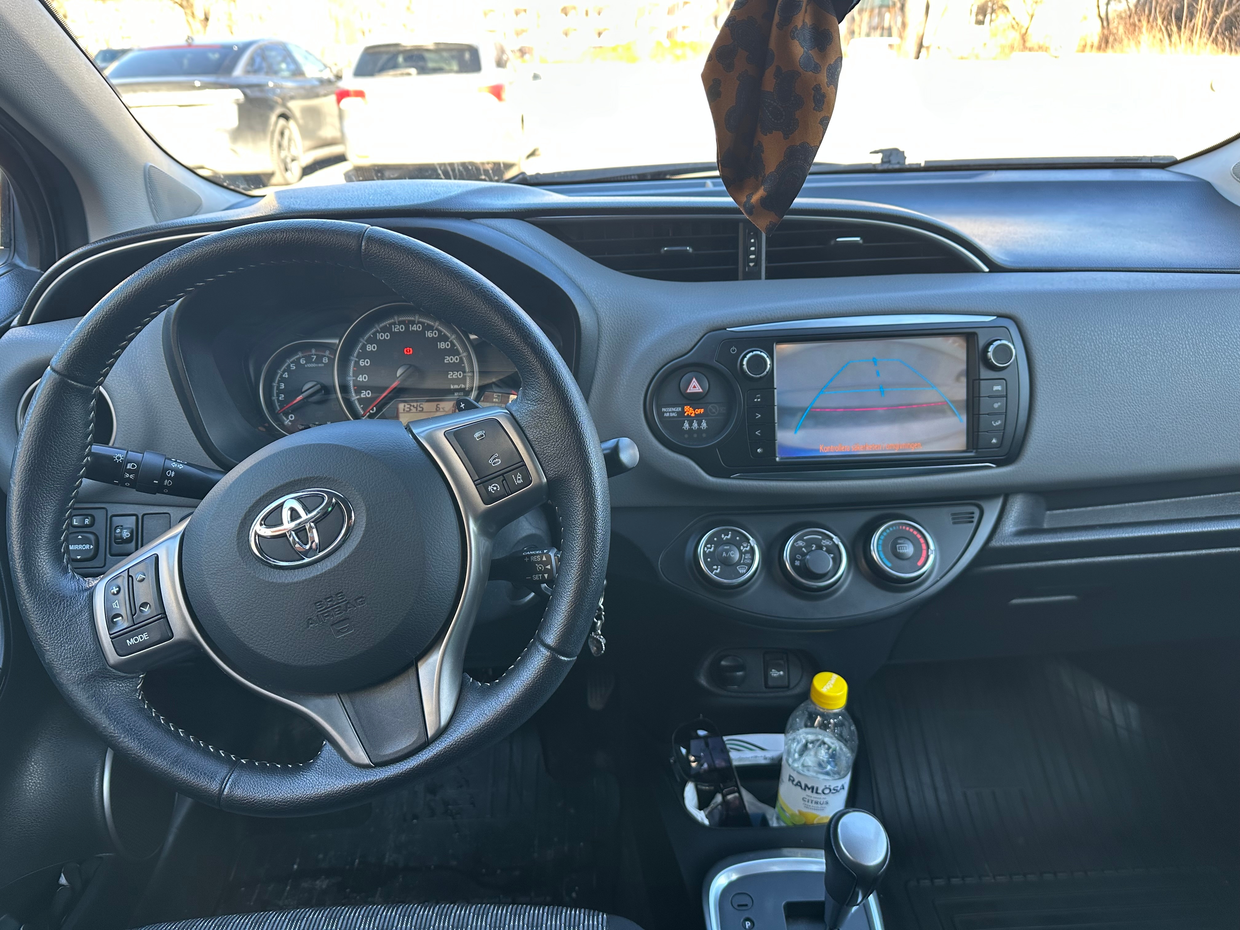Toyota Yaris 2015, bild 7/10
