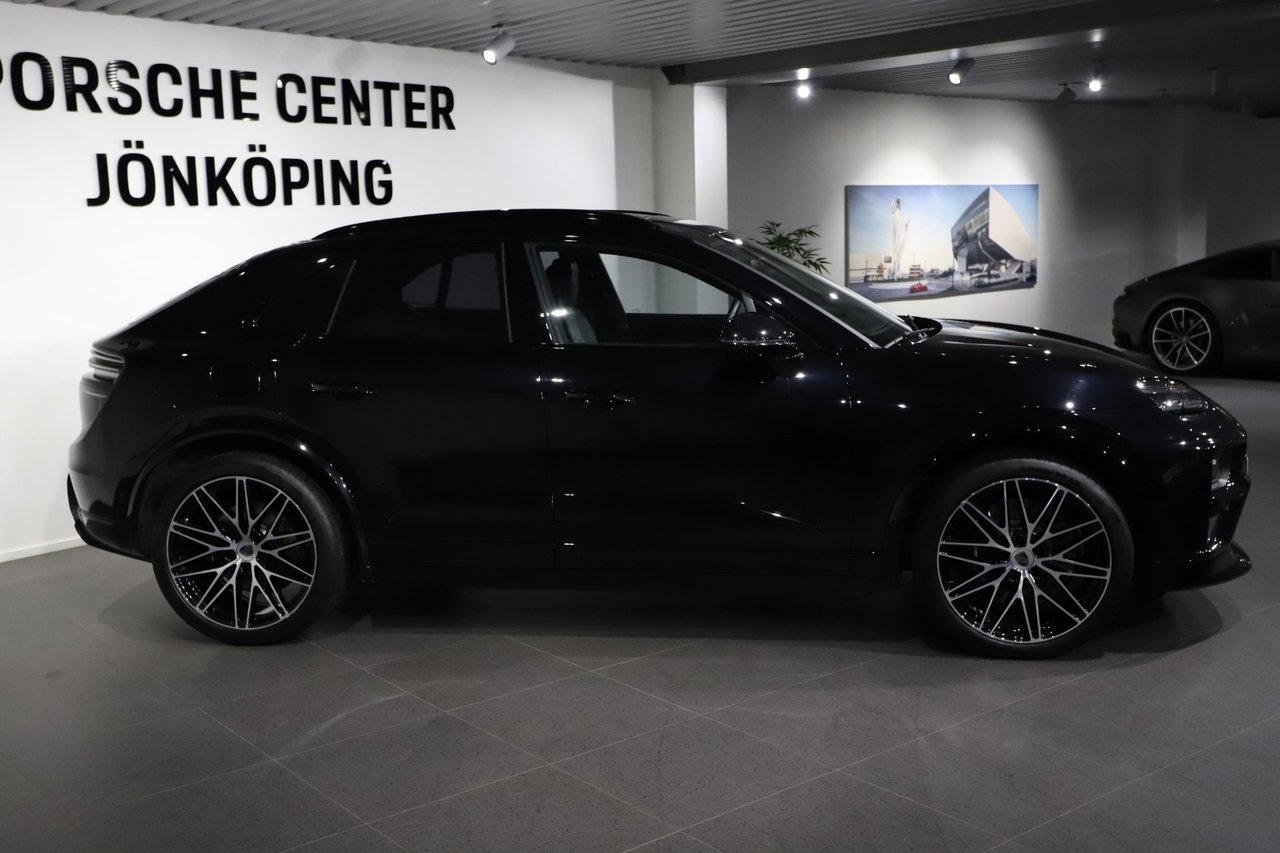 Porsche Macan Turbo / InnoDrive 2025, kuva 6/10