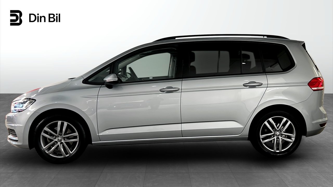 Volkswagen Touran 2025, bild 2/24