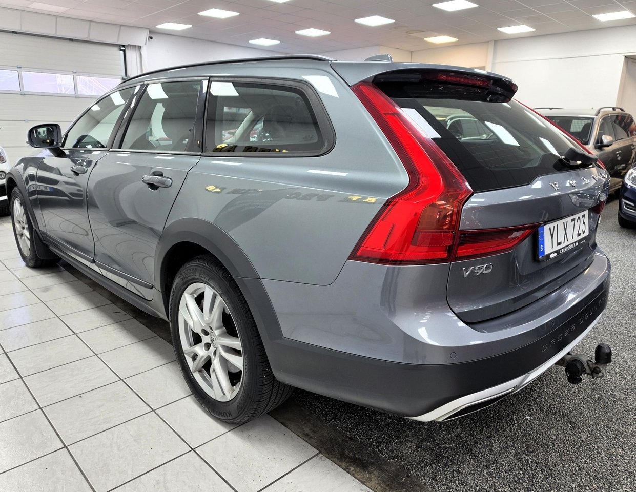 Volvo V90 Cross Country 2018, kuva 4/10