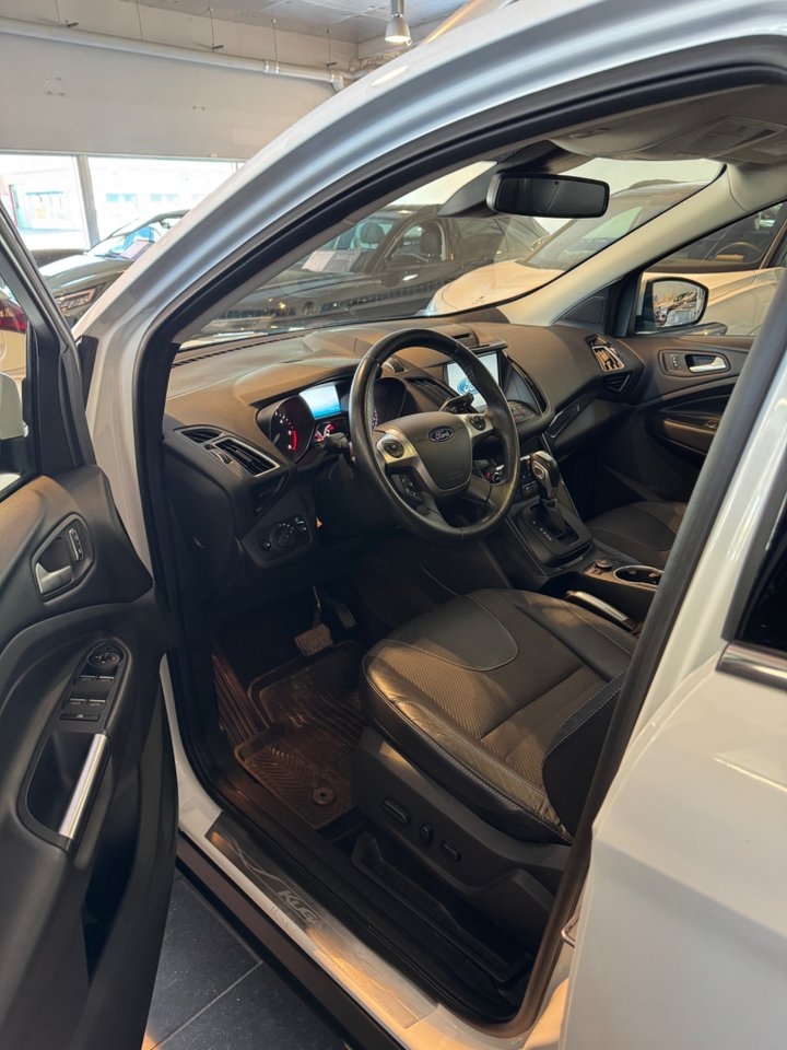 Ford Kuga 2016, bild 2/10