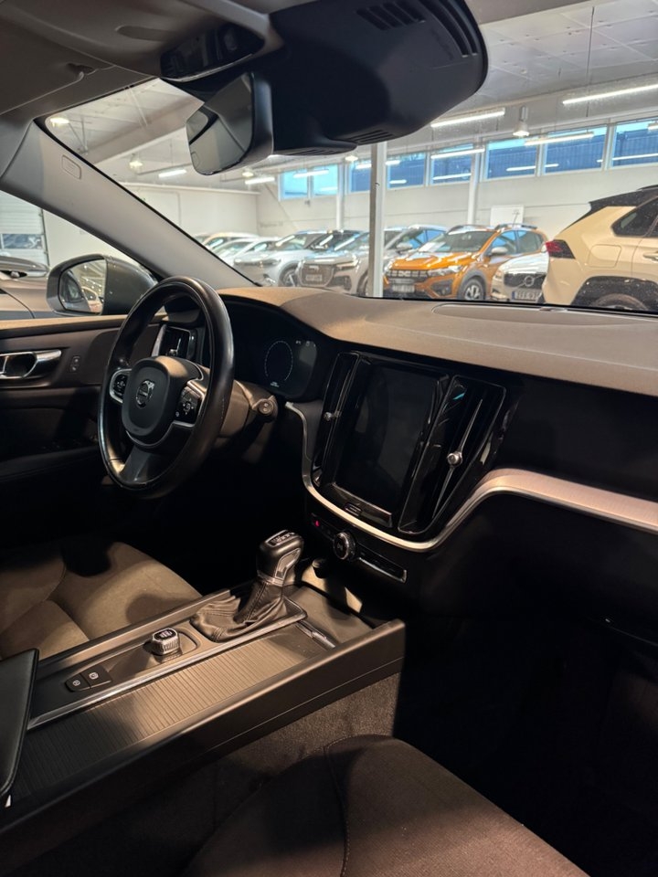 Volvo V60 2019, kuva 7/10
