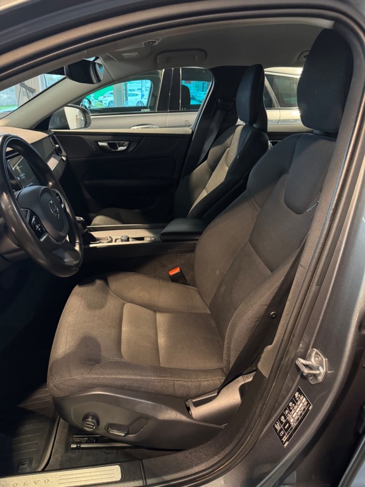 Volvo V60 2019, kuva 3/10
