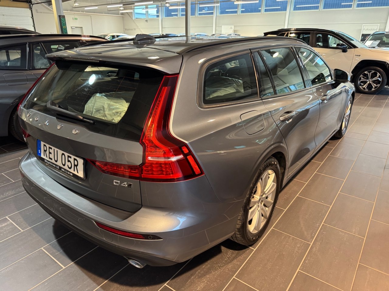 Volvo V60 2019, kuva 5/10