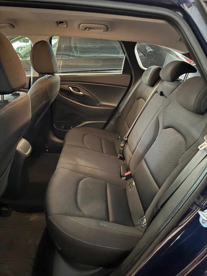 Hyundai i30 Kombi 1.6 CRDi 2020, bild 4/10