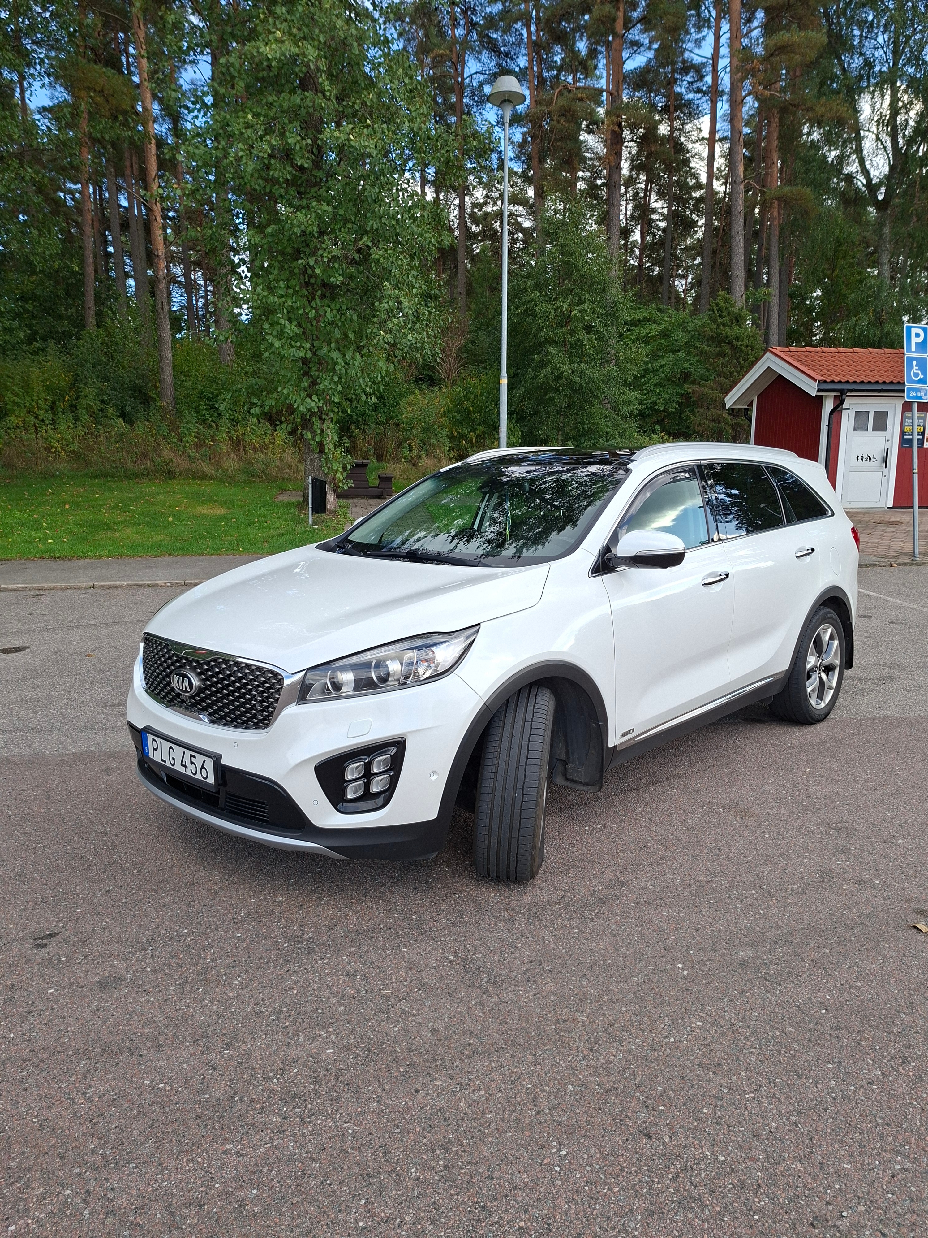 Kia Sorento 2.2 CRDi AWD Automatisk 2017, bild 2/10