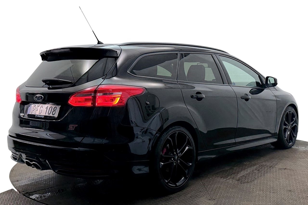 Ford Focus 2017, photo 6/33