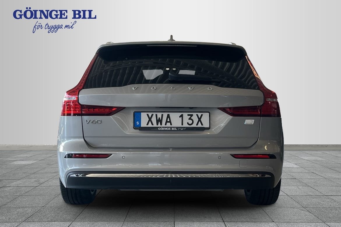 Volvo V60 Recharge T6 Core Edition Drag 2023, bild 7/15