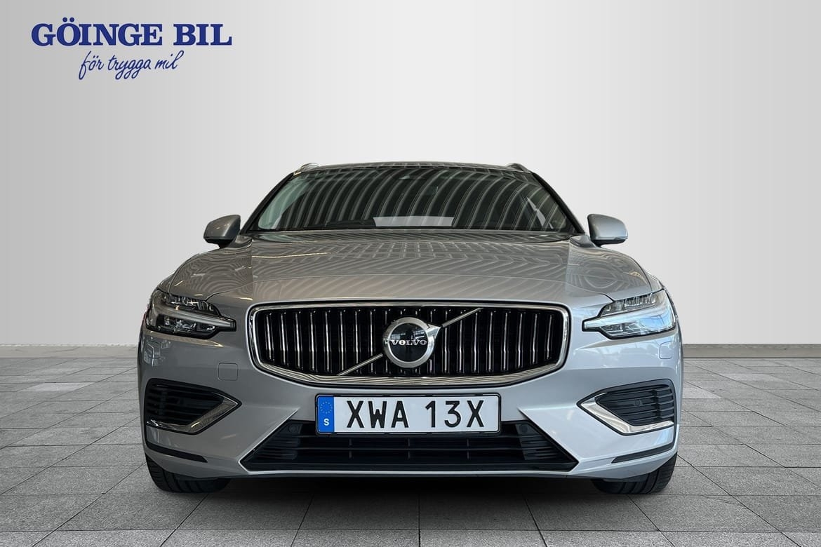 Volvo V60 Recharge T6 Core Edition Drag 2023, bild 3/15